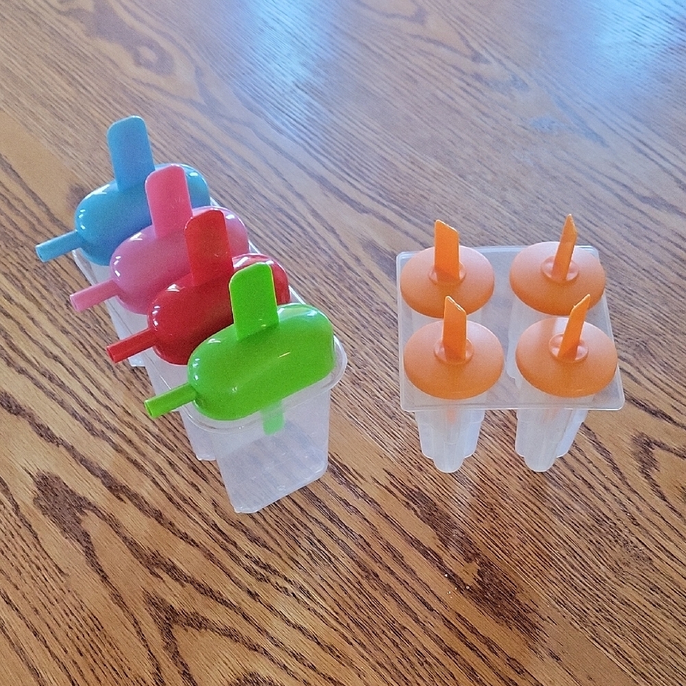 2 Colorful Popsicle Mold Set